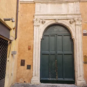 Coronari Apartment Rome