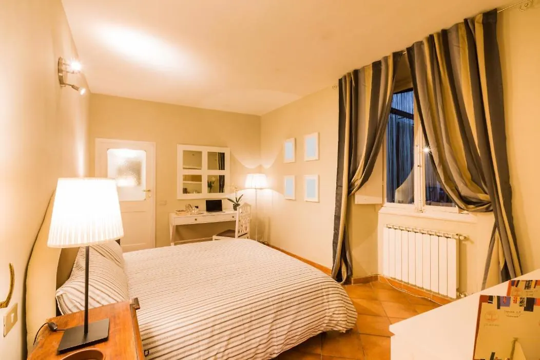 Apartment Flat Sole In The Hearth Of Florence